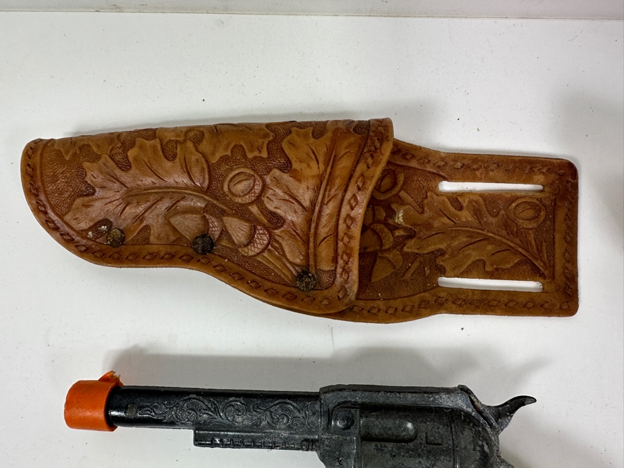 Just Added - Pair Of Toy Guns (One Marked Pony Boy) With Holsters [Photo 6]