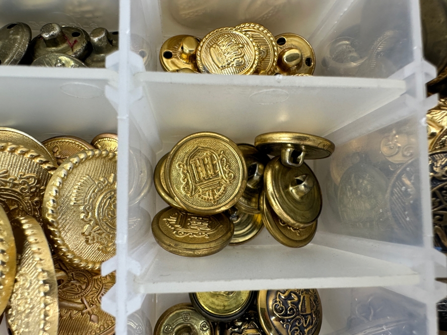 Just Added - Collection Of Various Buttons Including Military Buttons [Photo 11]