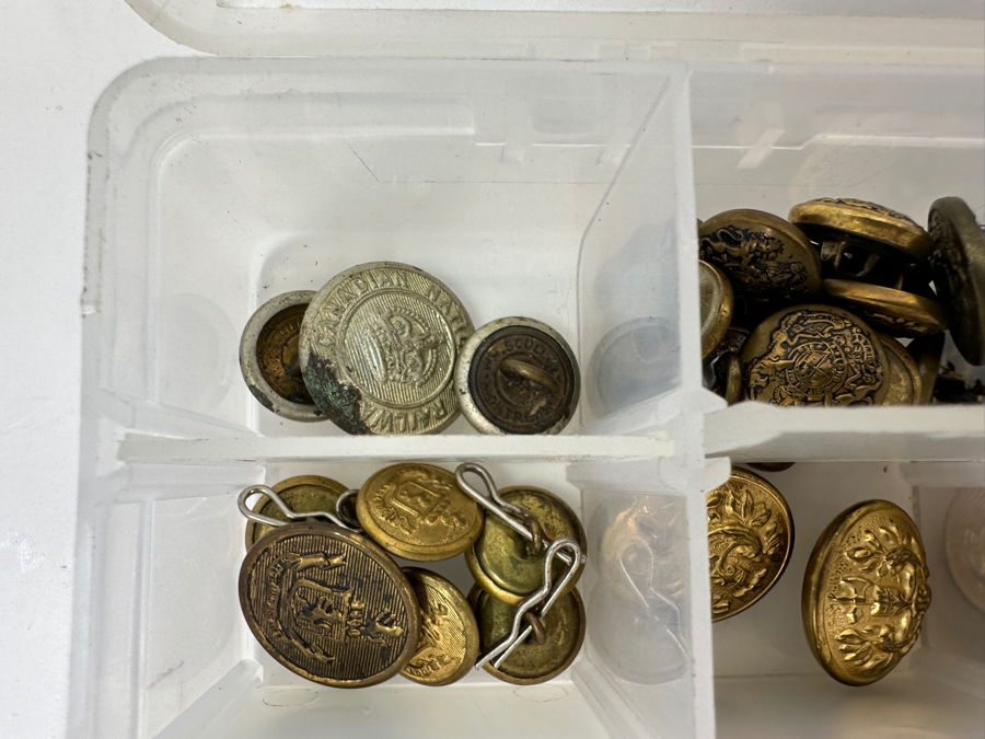 Just Added - Collection Of Various Buttons Including Military Buttons [Photo 18]