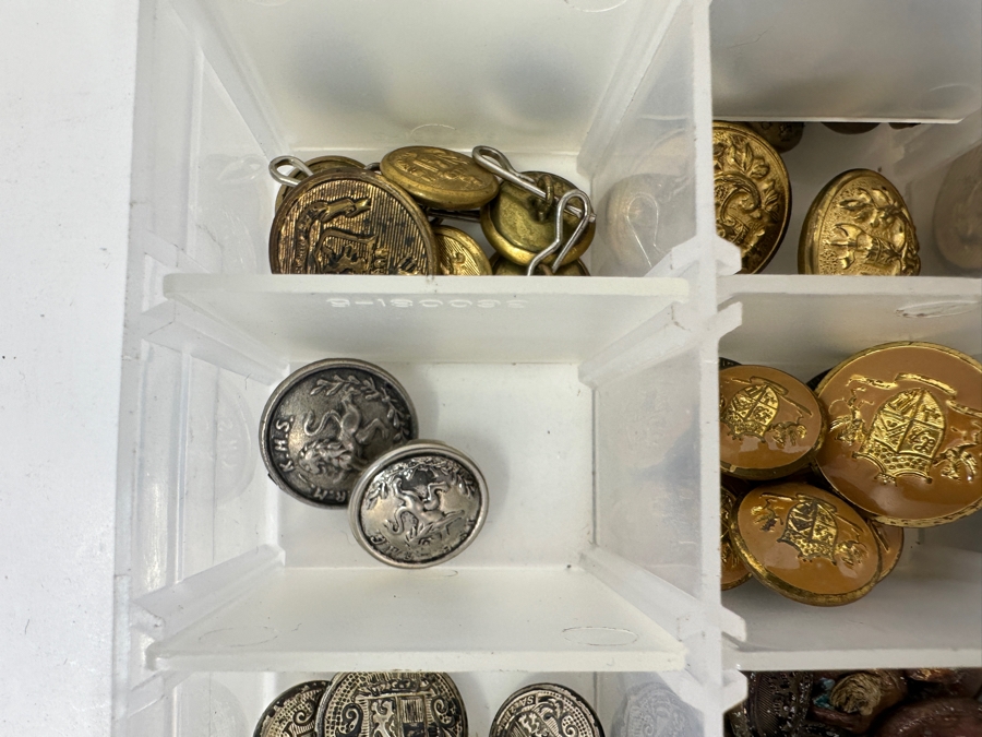Just Added - Collection Of Various Buttons Including Military Buttons [Photo 17]
