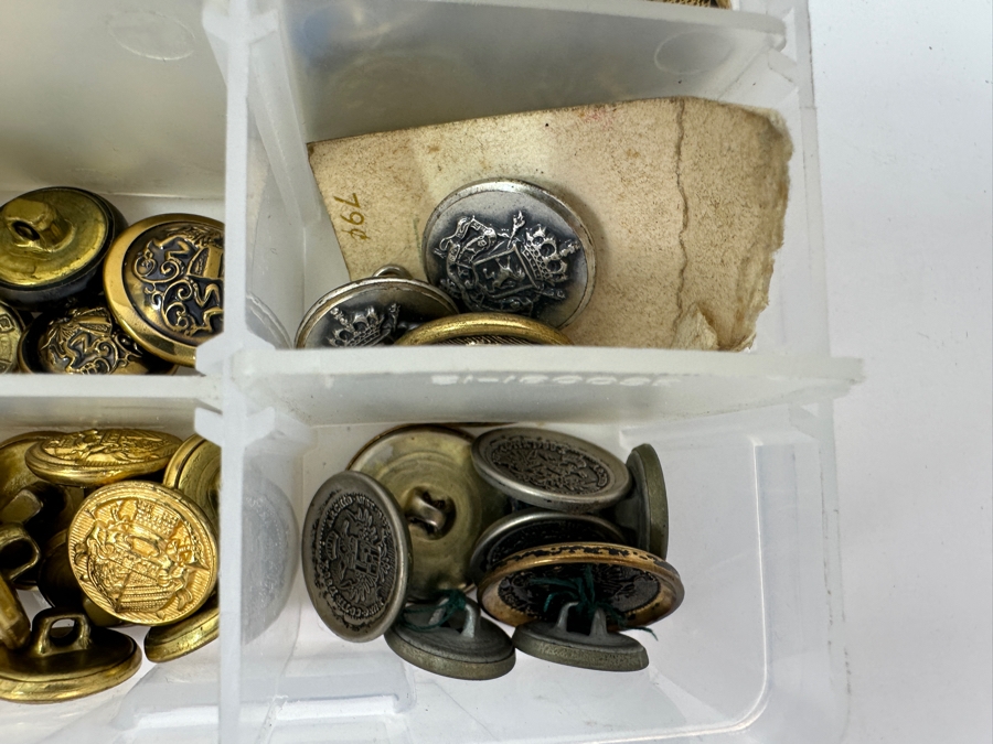 Just Added - Collection Of Various Buttons Including Military Buttons [Photo 15]