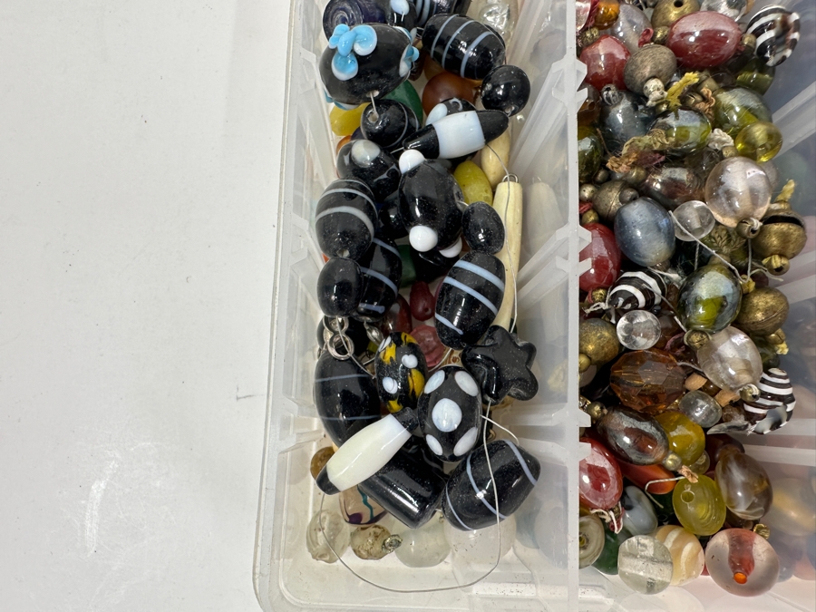 Just Added - Collection Of Various Beads [Photo 3]