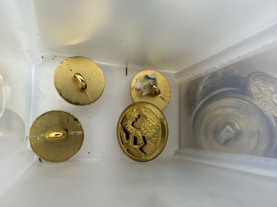 Just Added - Collection Of Various Buttons From The Police & Military [Photo 15]