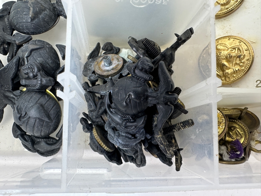 Just Added - Collection Of Various Military Pins & Buttons [Photo 5]