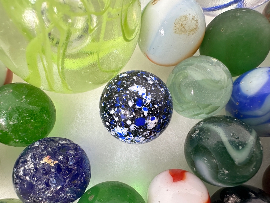 Just Added - Vintage Collection Of Glass Marbles Including Shooters Taws Largest Marble Is 1.75'W [Photo 4]