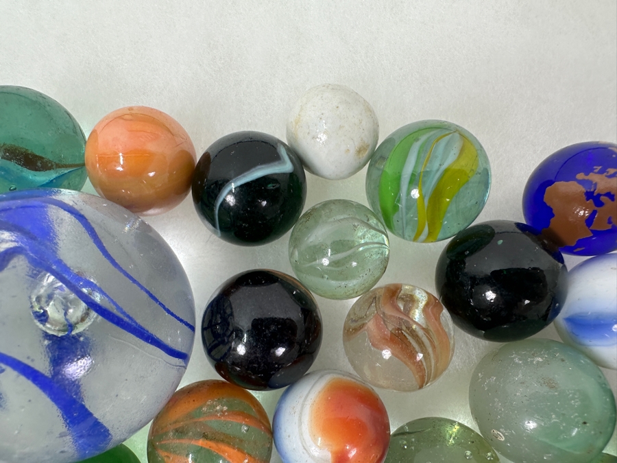 Just Added - Vintage Collection Of Glass Marbles Including Shooters Taws Largest Marble Is 1.75'W [Photo 20]