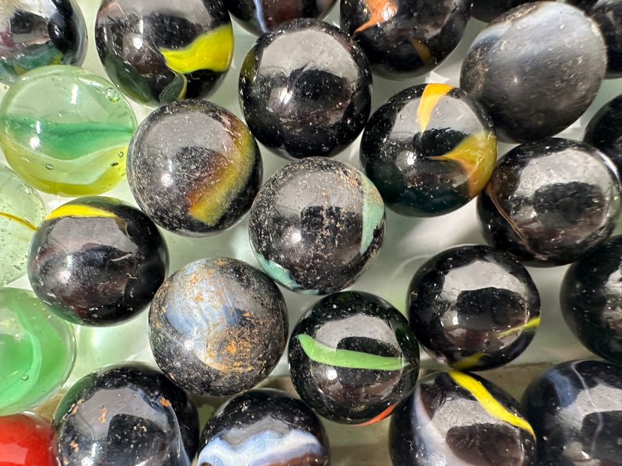 Just Added - Huge Vintage Collection Of Glass Marbles - See Photos 16.5 X 12.5 [Photo 33]