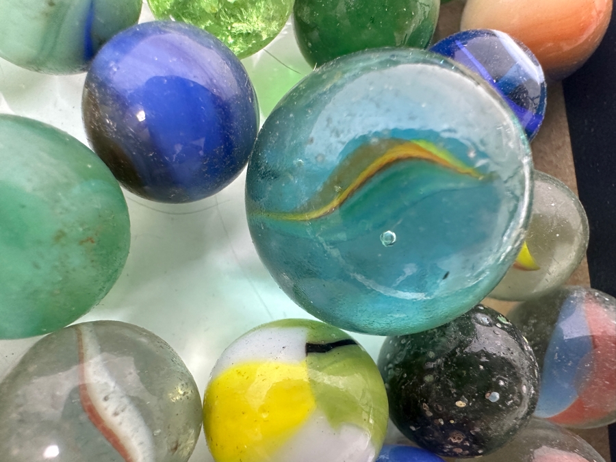 Just Added - Huge Vintage Collection Of Glass Marbles - See Photos 16.5 X 12.5 [Photo 30]
