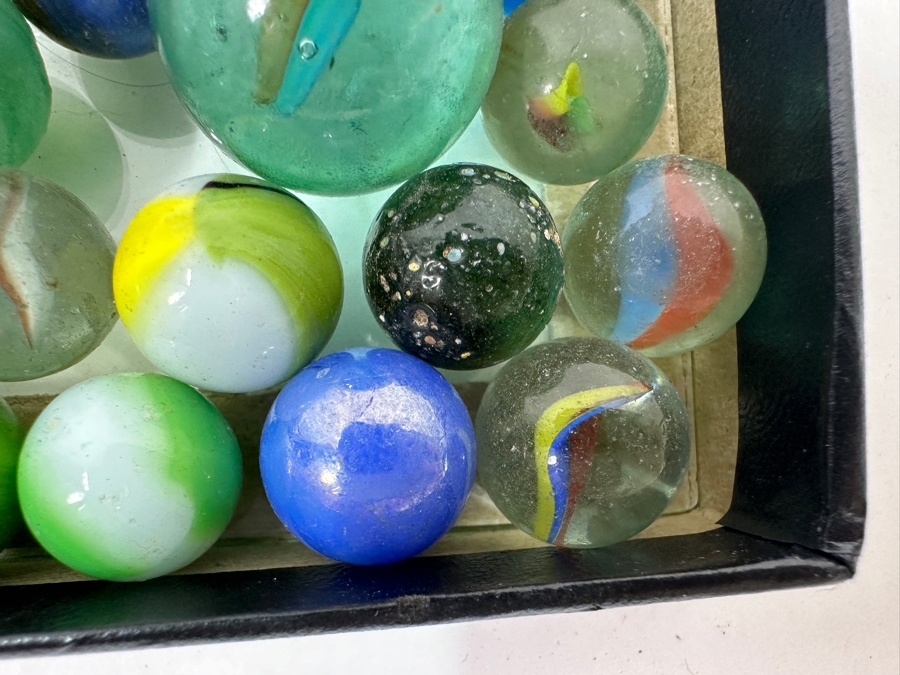 Just Added - Huge Vintage Collection Of Glass Marbles - See Photos 16.5 X 12.5 [Photo 31]
