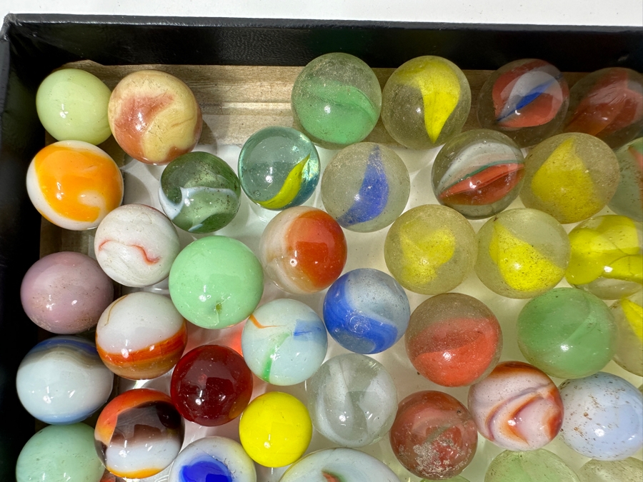 Just Added - Huge Vintage Collection Of Glass Marbles - See Photos 16.5 X 12.5 [Photo 9]