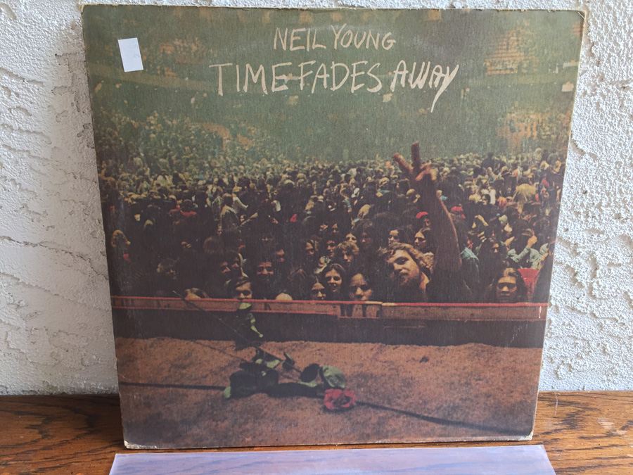 Neil Young ‎- Time Fades Away  - Reprise Records ‎- MS 2151  [Photo 1]