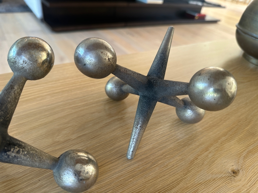 Pair Of Metal Decorative Jax Jacks Sculptures 6W [Photo 3]