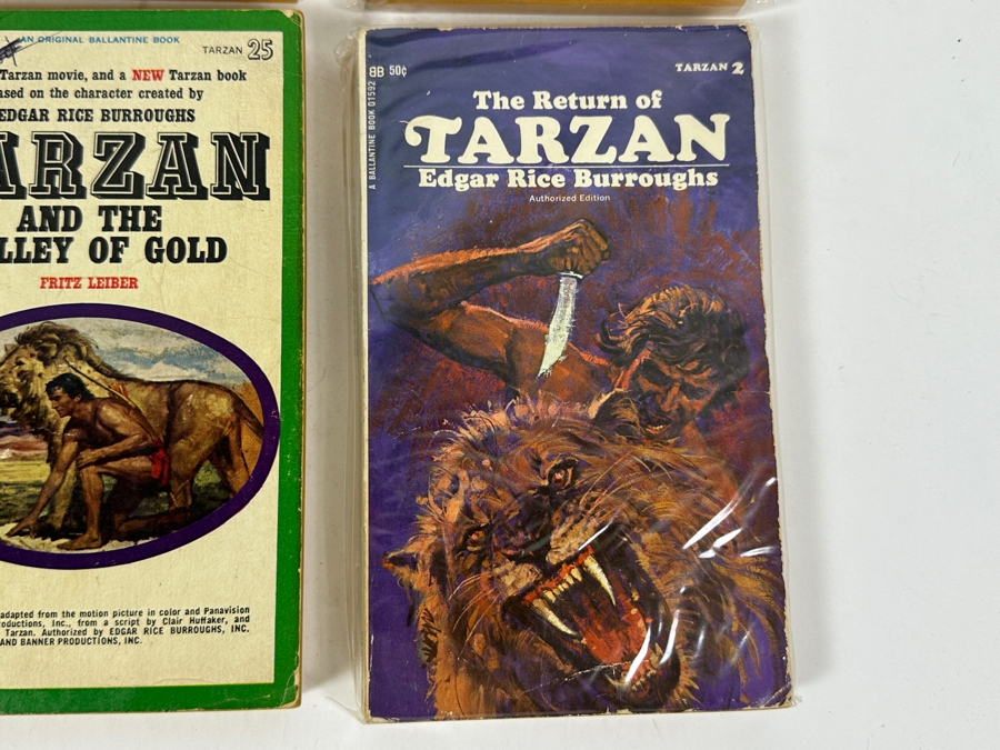 (6) Edgar Rice Burroughs Tarzan Paperback Books [Photo 7]
