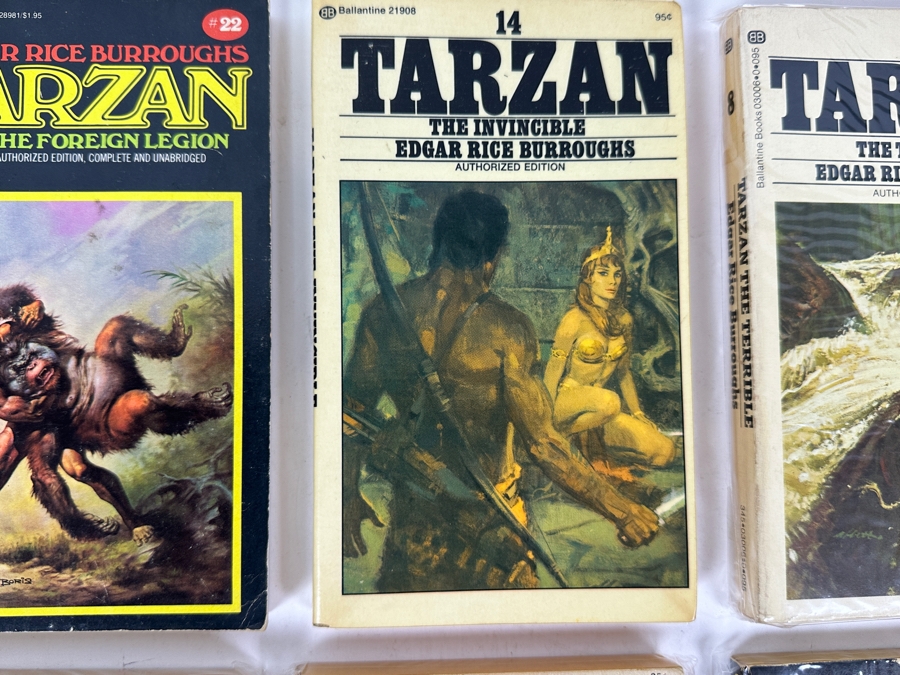 (6) Edgar Rice Burroughs Tarzan Paperback Books [Photo 3]