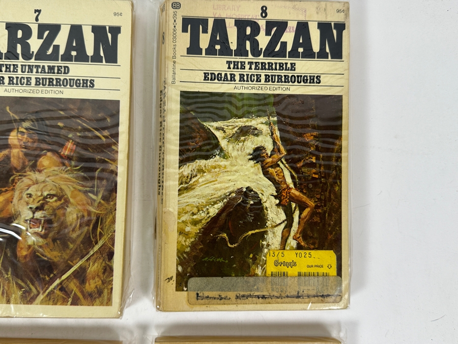 (6) Edgar Rice Burroughs Tarzan Paperback Books [Photo 4]