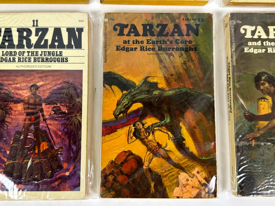 (6) Edgar Rice Burroughs Tarzan Paperback Books [Photo 6]