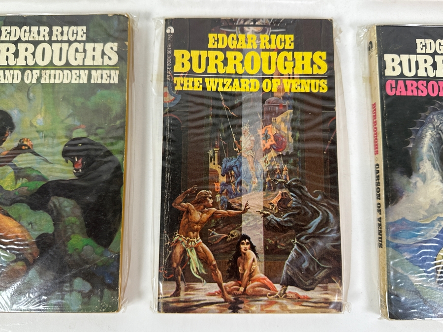(6) Edgar Rice Burroughs Various Paperback Books [Photo 6]