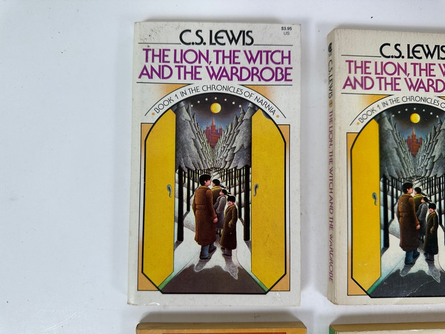 (6) C. S. Lewis Paperback Books: (3) The Lion, The Witch And The Wardrobe, The Last Battle, Mere Christianity & The Silver Chair [Photo 2]