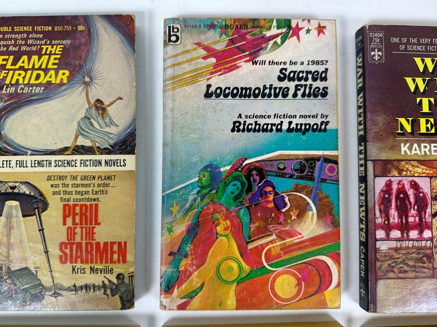 (6) Science Fiction Paperback Books [Photo 3]
