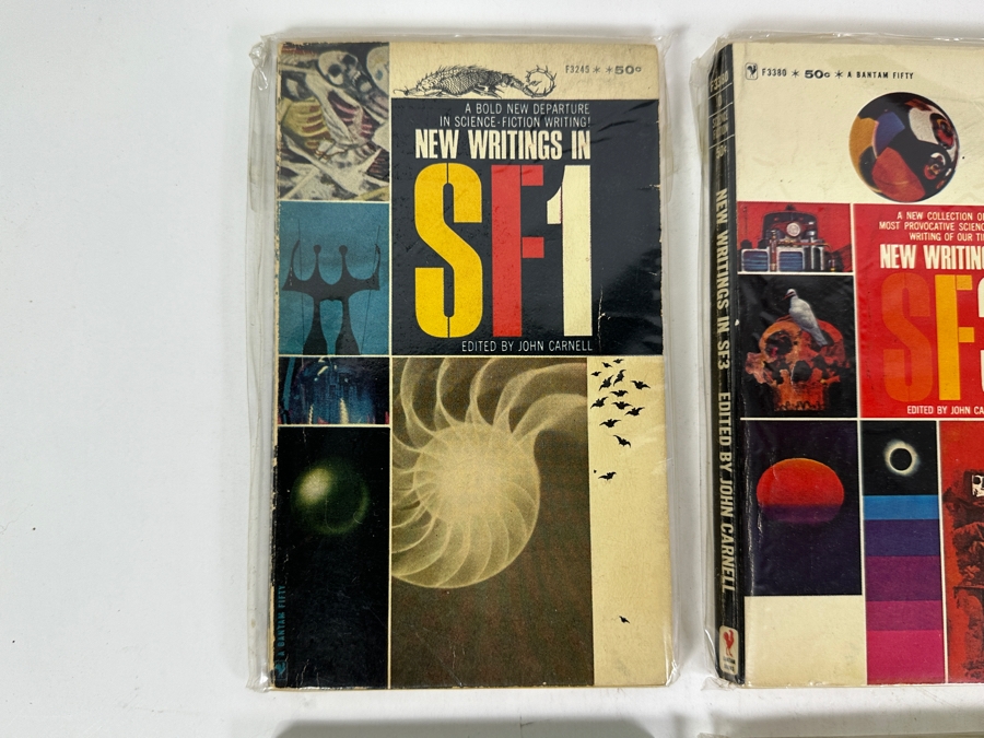 (6) Science Fiction Paperback Books [Photo 2]