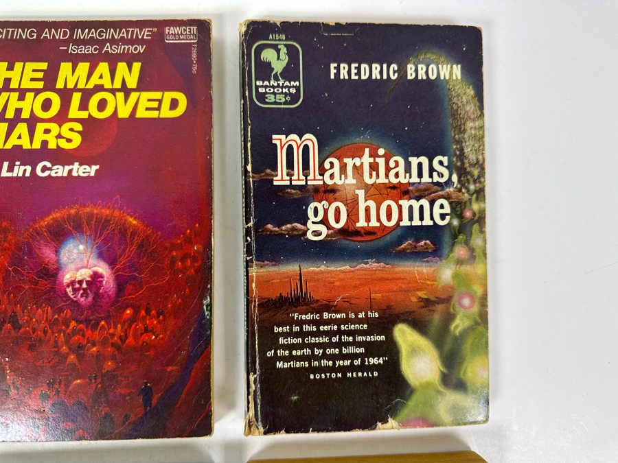 (6) Science Fiction Paperback Books [Photo 4]