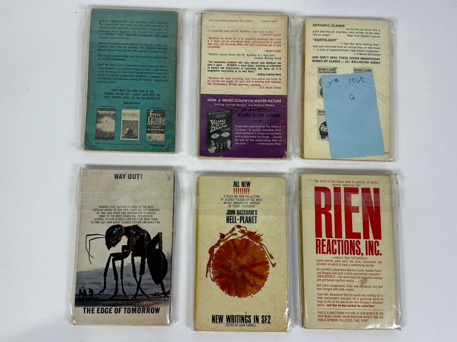(6) Science Fiction Paperback Books [Photo 8]