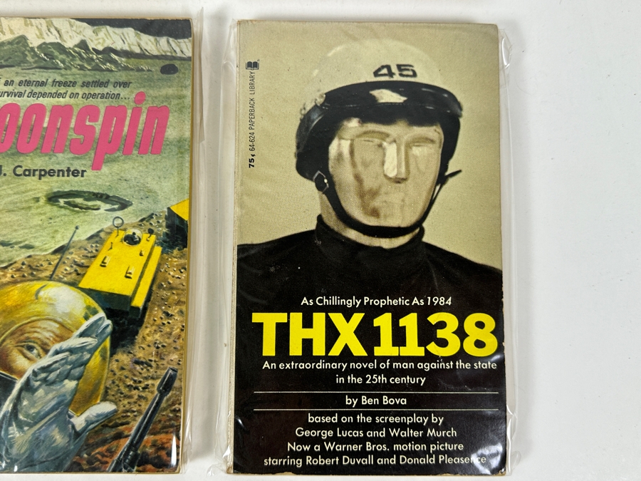 (6) Science Fiction Paperback Books [Photo 7]