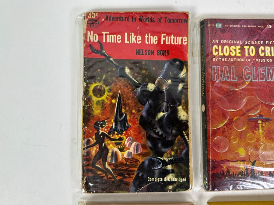 (6) Science Fiction Paperback Books [Photo 2]