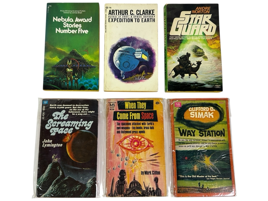 (6) Science Fiction Paperback Books