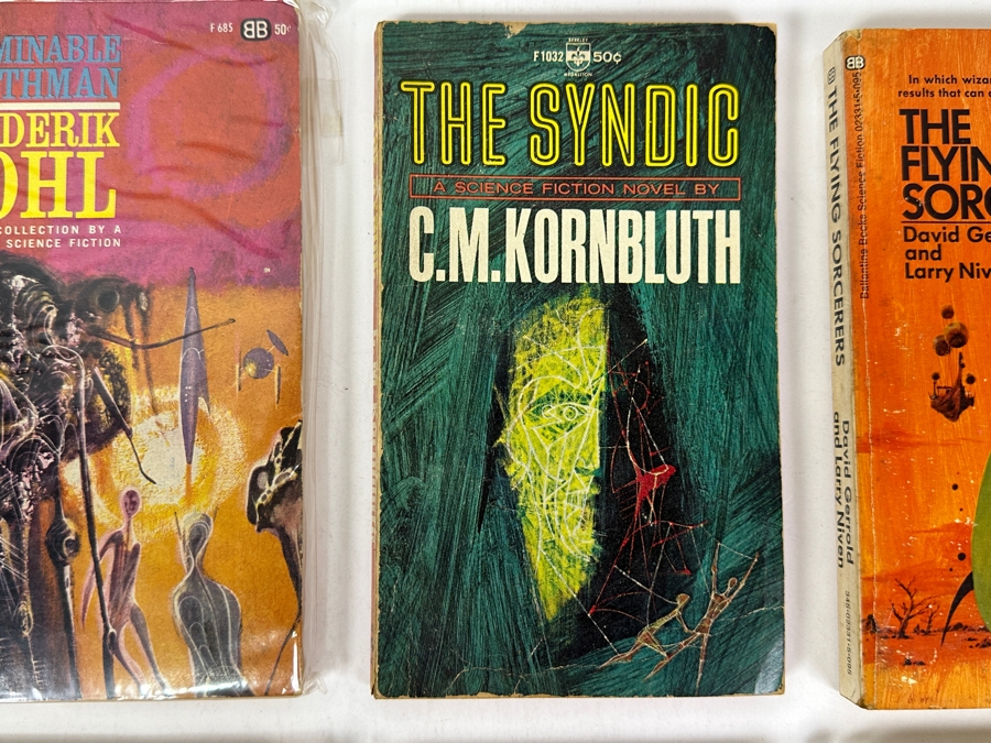 (6) Science Fiction Paperback Books [Photo 3]