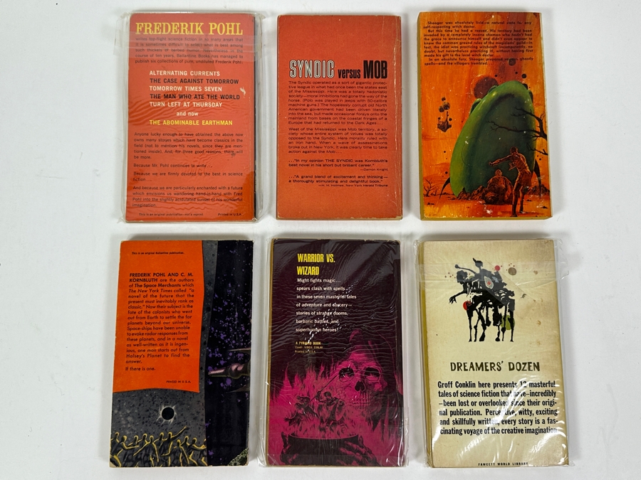 (6) Science Fiction Paperback Books [Photo 8]