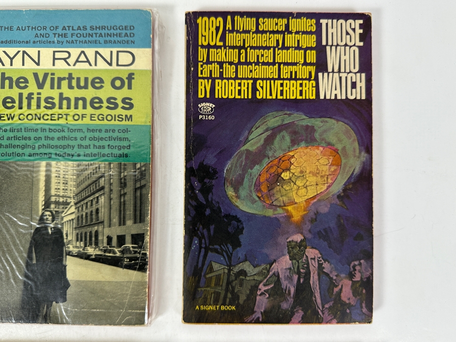(6) Science Fiction Paperback Books [Photo 4]