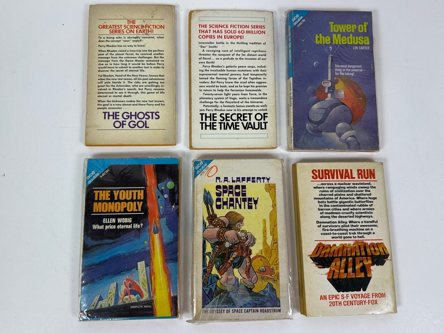 (6) Science Fiction Paperback Books [Photo 8]