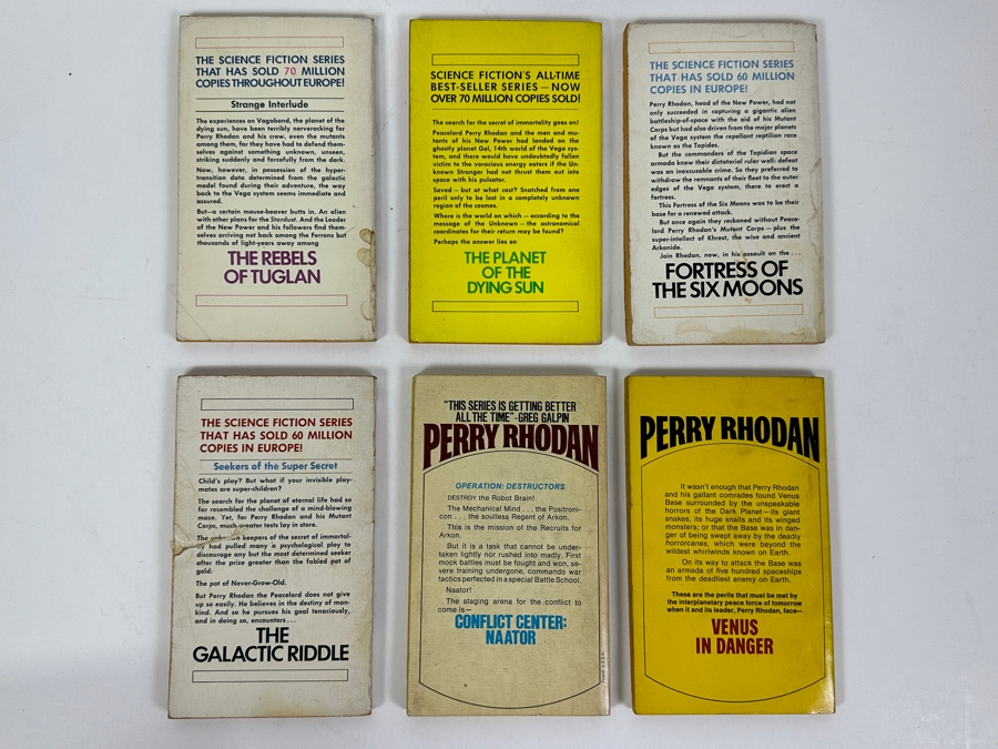 (6) Science Fiction Paperback Books [Photo 8]