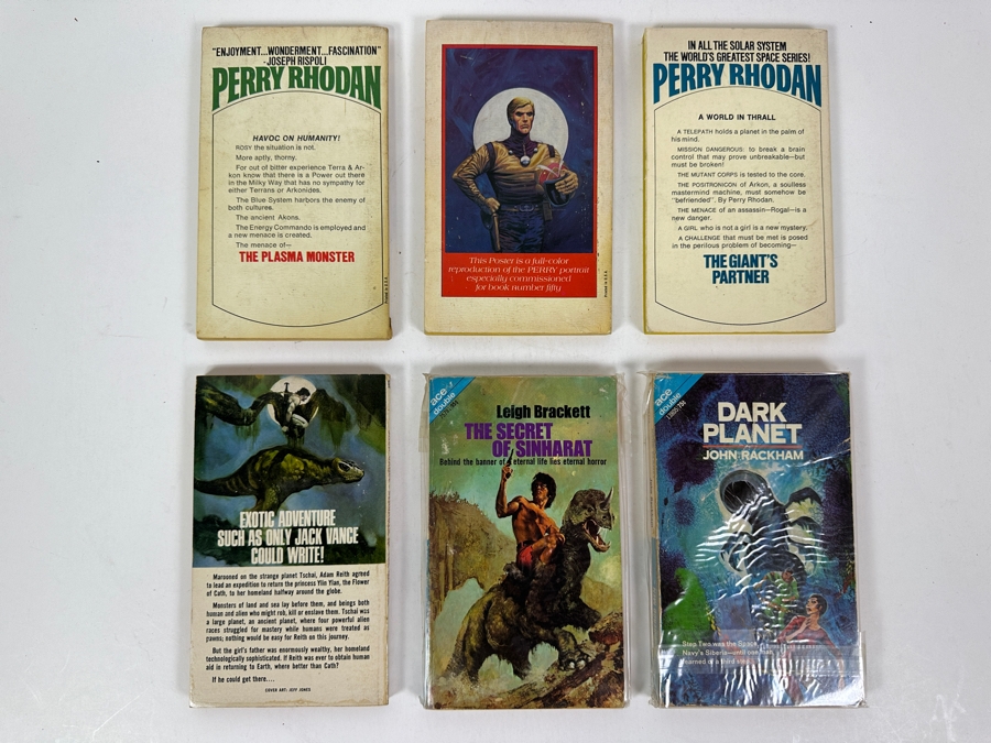 (6) Science Fiction Paperback Books [Photo 8]