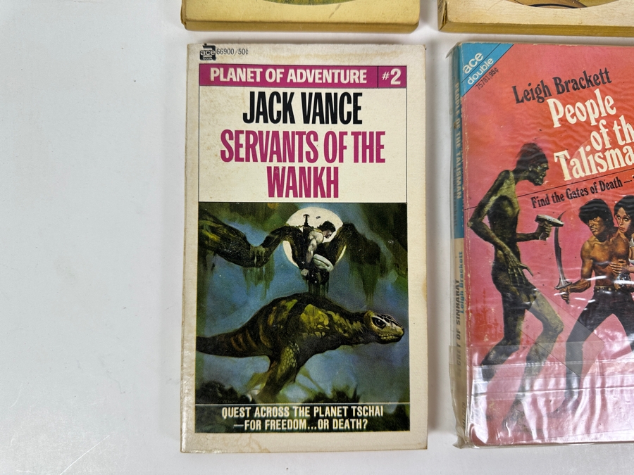 (6) Science Fiction Paperback Books [Photo 5]