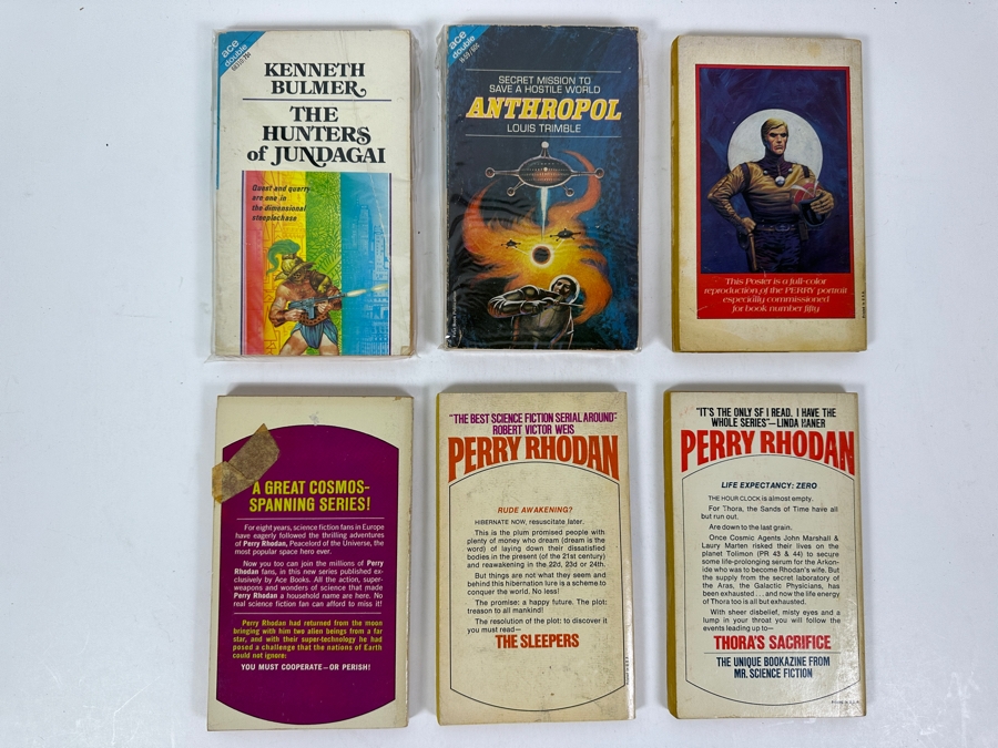(6) Science Fiction Paperback Books [Photo 8]