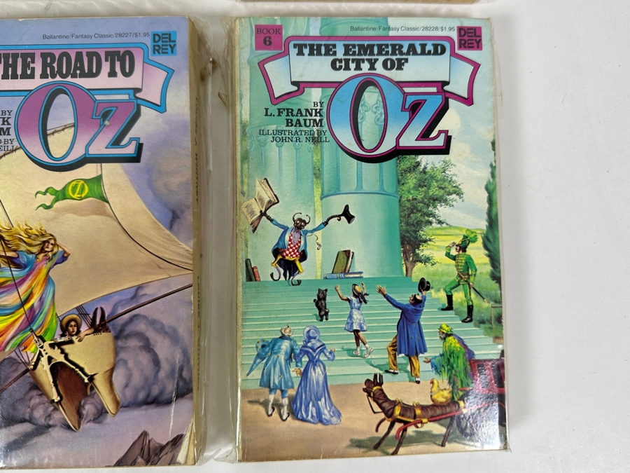 (6) L. Frank Baum Oz Paperback Books: Wizard Of Oz Books 1 - 6 [Photo 7]