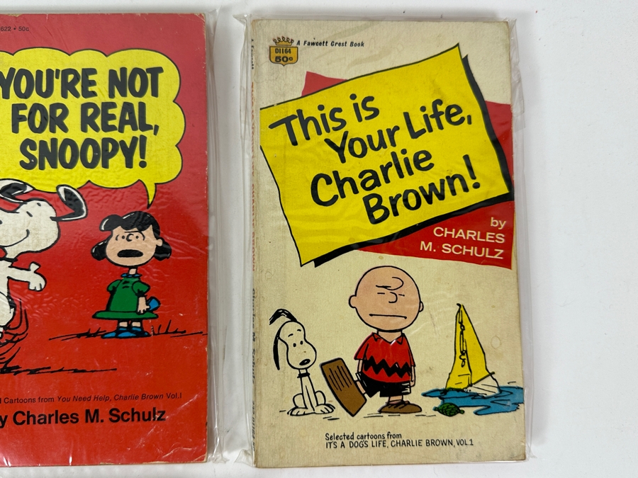 (8) Charles M. Schulz Peanuts Paperback Books Comics Featuring Charlie Brown And Snoopy [Photo 5]