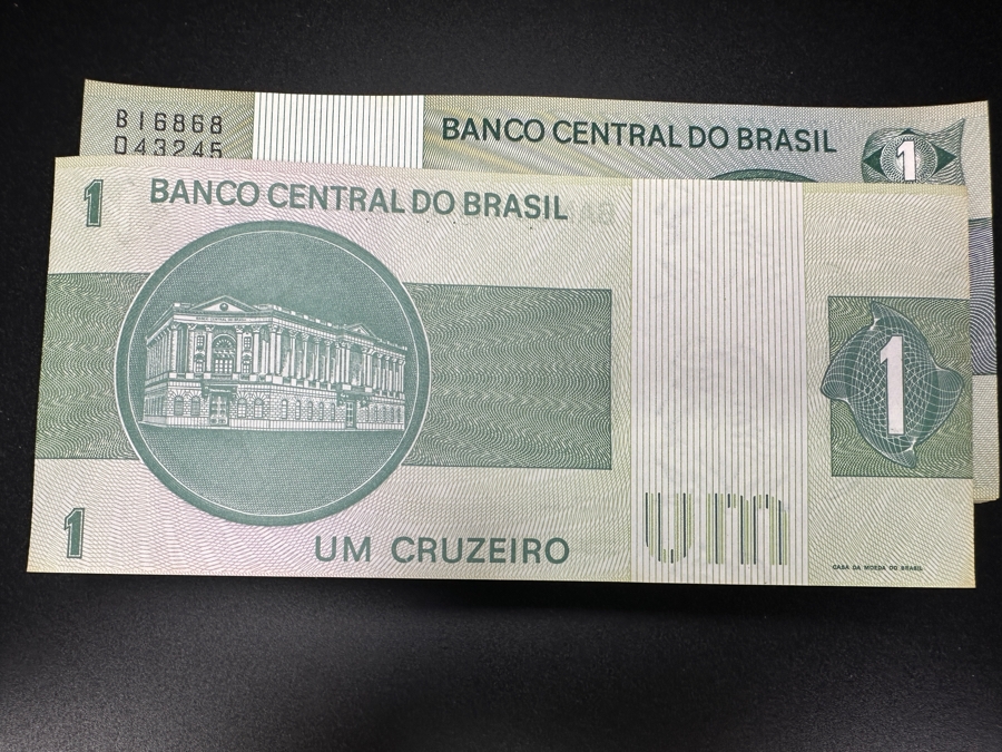 (128) Uncirculated 1 Cruzeiro Banknotes From Brazil [Photo 4]