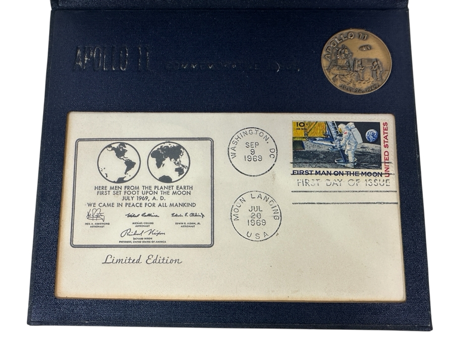 1969 Limited Edition First Man On The Moon First Day Stamp Cover With Apollo 11 Commemorative Medallion