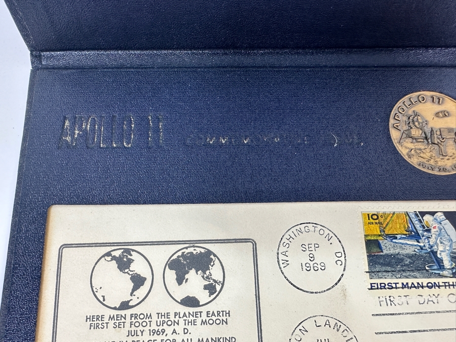 1969 Limited Edition First Man On The Moon First Day Stamp Cover With Apollo 11 Commemorative Medallion [Photo 5]