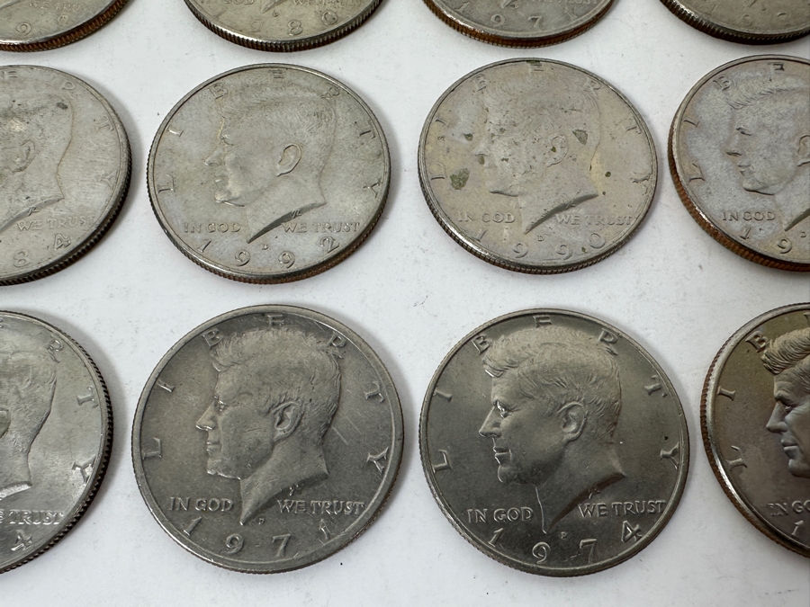 (25) Kennedy Half Dollar Coins From Various Years [Photo 6]