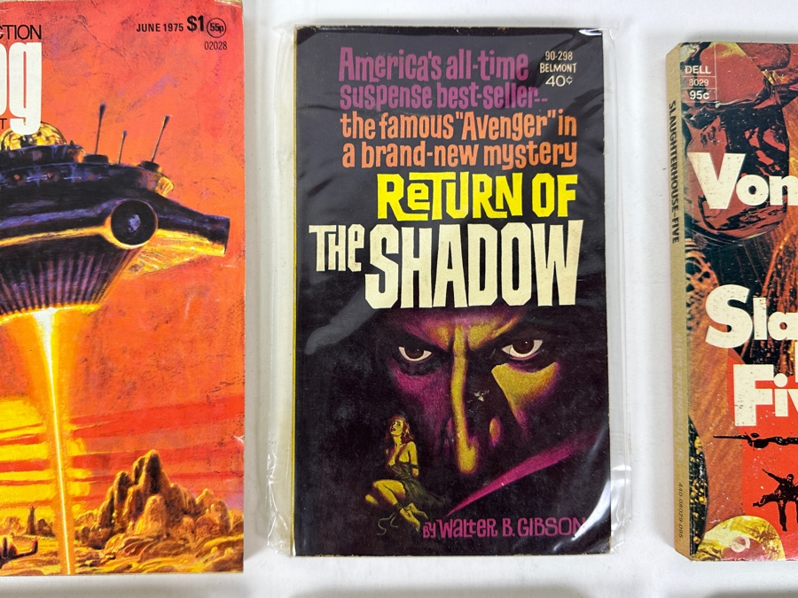 (6) Paperback Books [Photo 4]