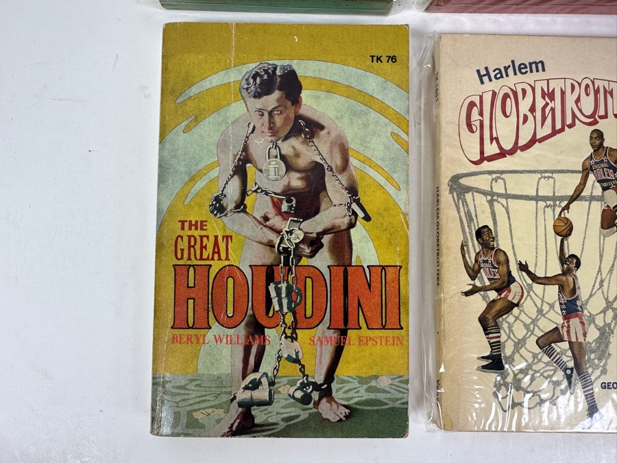 (6) Sports Related Paperback Books: Bruce Lee, Muhammad Ali, Rose Bowl All-American, The Great Houdini, Harlem Globetrotters & Koko’s Filly Del Mar Harness Racing [Photo 7]