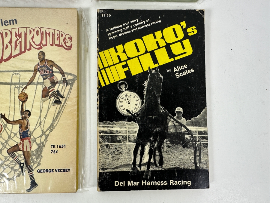 (6) Sports Related Paperback Books: Bruce Lee, Muhammad Ali, Rose Bowl All-American, The Great Houdini, Harlem Globetrotters & Koko’s Filly Del Mar Harness Racing [Photo 5]