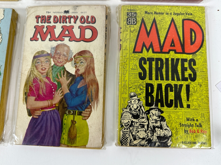 (10) MAD Paperback Books [Photo 8]
