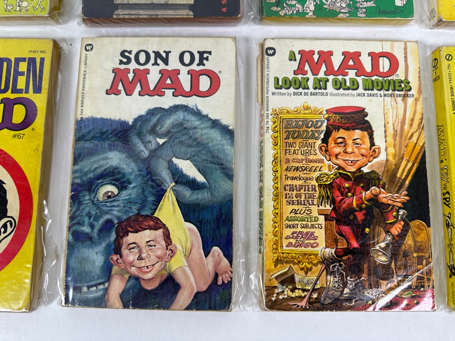 (10) MAD Paperback Books [Photo 6]