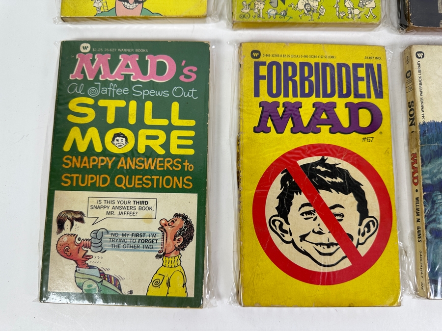 (10) MAD Paperback Books [Photo 5]