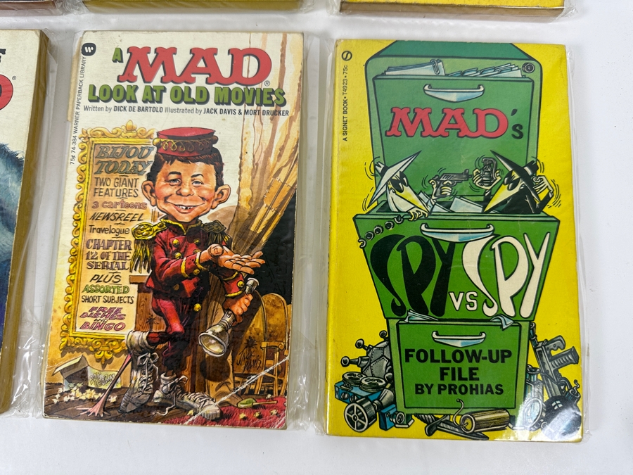 (10) MAD Paperback Books [Photo 7]